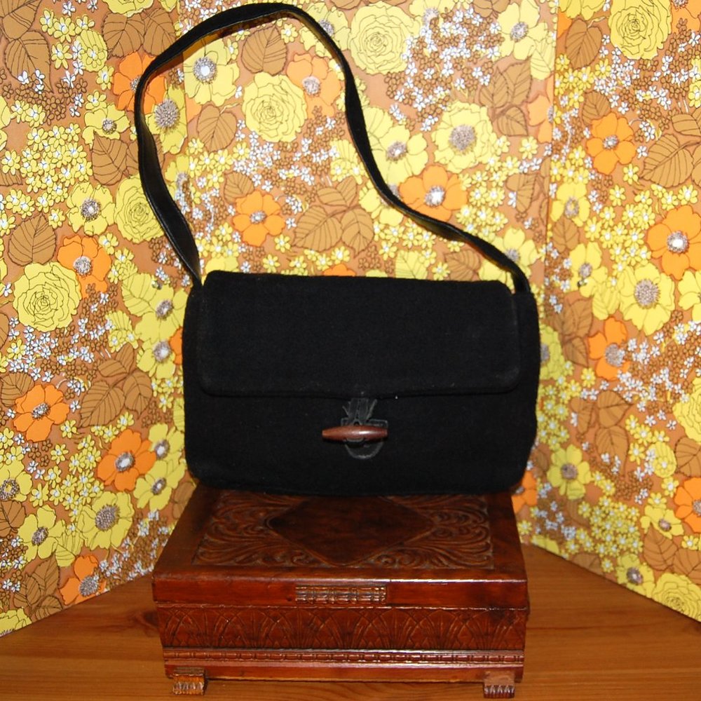 LAUREN by RALPH LAUREN Black Wool Felt medium SHOULDER BAG